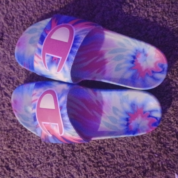 Champion Shoes - Tye die slides